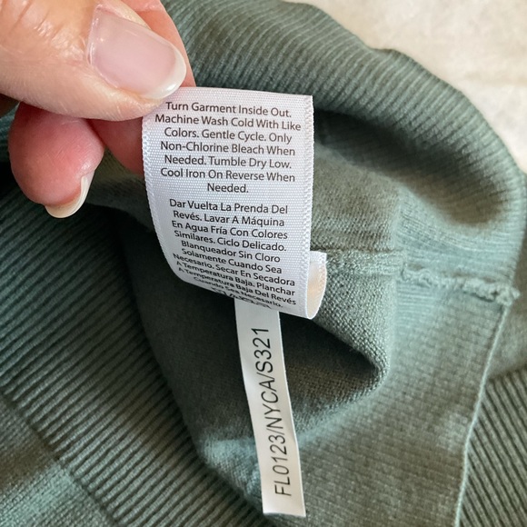 Free Assembly Dress - Picture 8 of 10